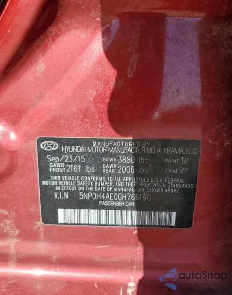 2016 Hyundai Elantra Value Edition z USA, uszkodzony, nr VIN 5NPDH4AE0GH766190